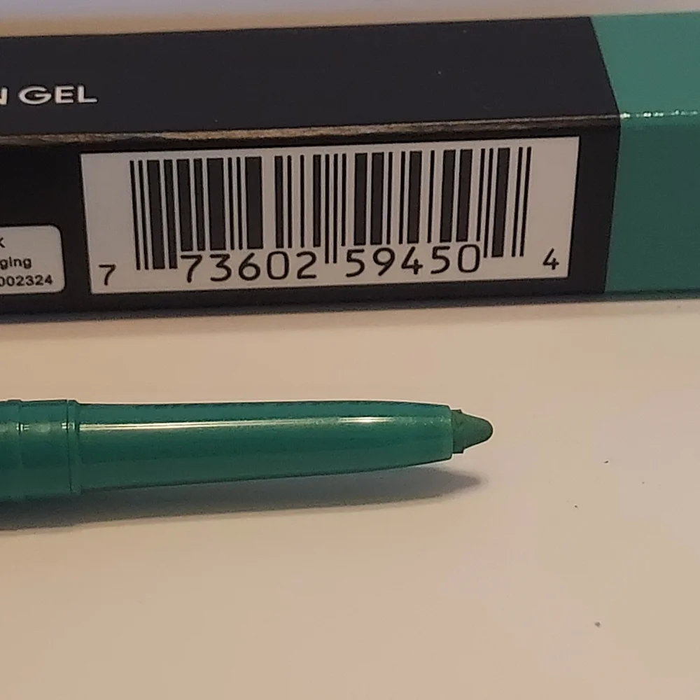 MAC Colour Excess Gel Pencil Eyeliner *THE LAST WORD* / .01 oz / New in box